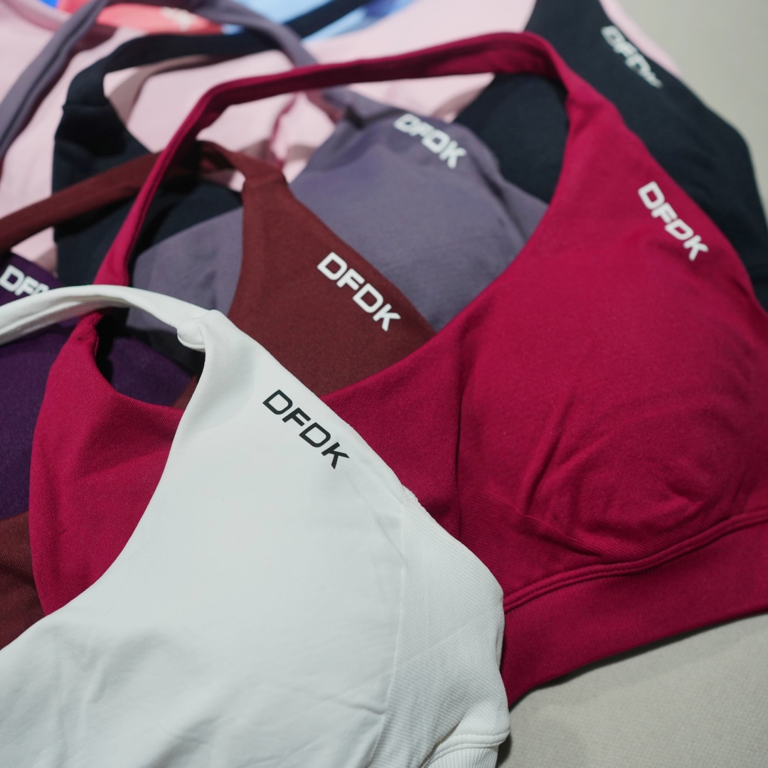 حمالة صدر رياضية بدون خياطة من - مراجعة Minimizer Bra Women وسعره