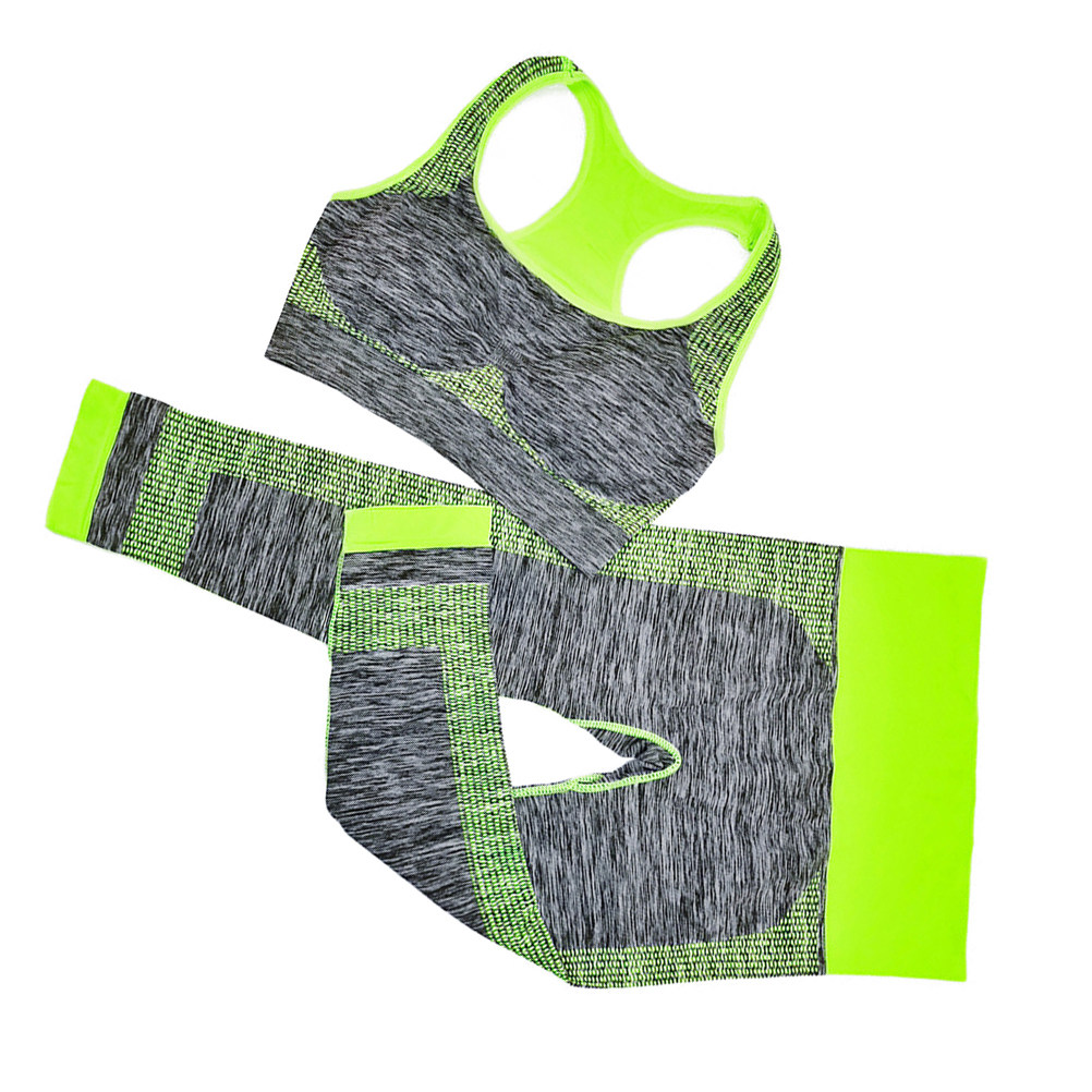 طقم رياضي مكون من حمالة صدر ري - مراجعة Sports Bra Racerback وسعره
