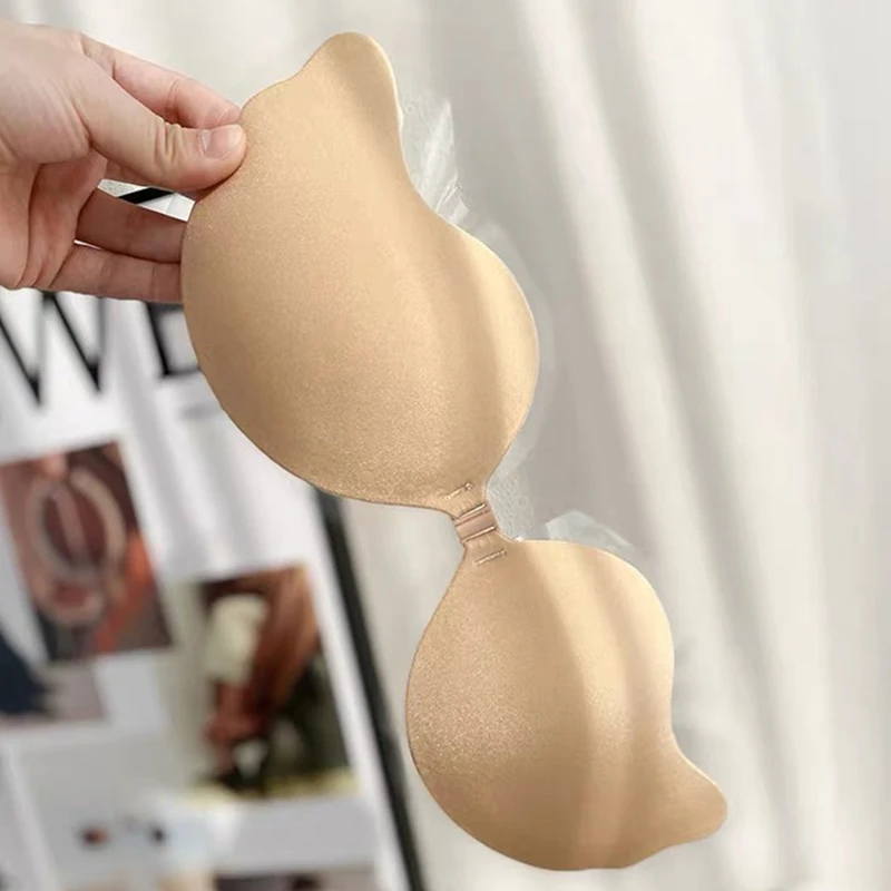 أغطية حلمات الثدي اللاصقة القا - مراجعة Strapless Bra Adhesive وسعره